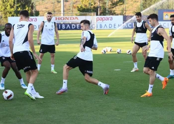 Beşiktaş’ın, Dinamo Kiev maçı kamp kadrosu belli oldu