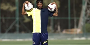 Fenerbahçe’nin Brezilyalı futbolcusu Fred: “Bu takımın tarih yazabilecek koşullara sahip”