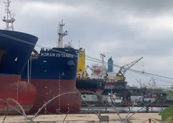 Tuzla Tersanesi’nde gemide patlama