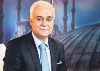 Nihat Hatipoğlu hastaneye kaldırıldı