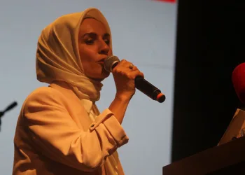 “İnsanlık onuruna yakışan bir yaşam sunmaya çalışıyoruz”