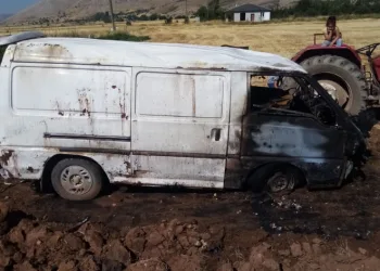 Takla atıp alev aldı
