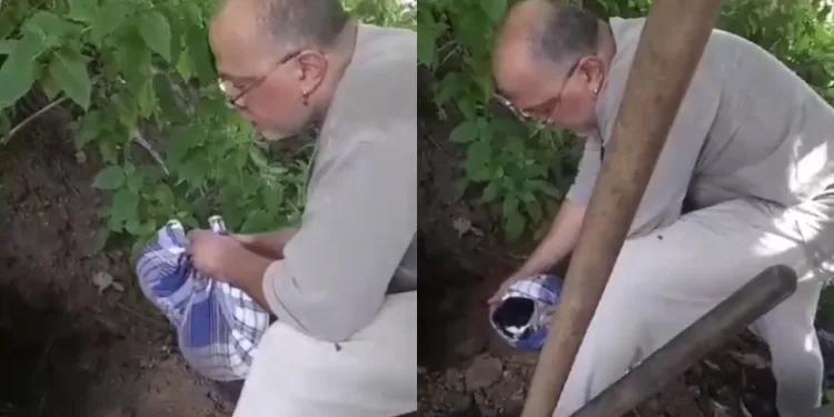 Esnaf kediyi defnetti