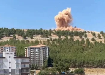 Patlatılan dinamit deprem etkisi yaptı