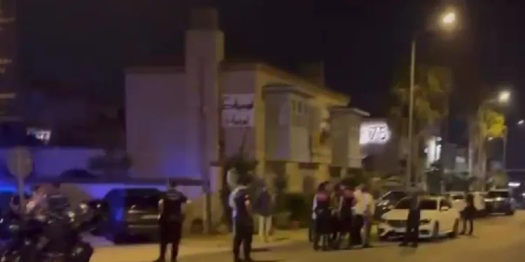 Çeşme’de eğlence mekanında silahlı kavga