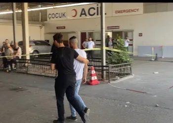 Anahtarını kaybetti, hastaneyi birbirine kattı