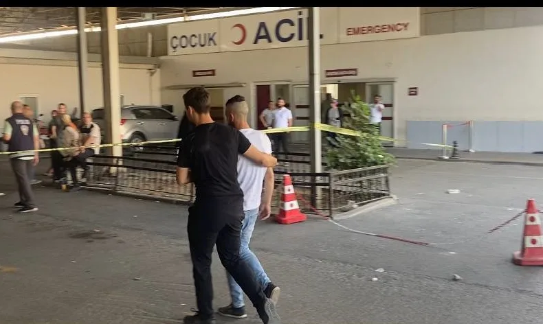 Anahtarını kaybetti, hastaneyi birbirine kattı