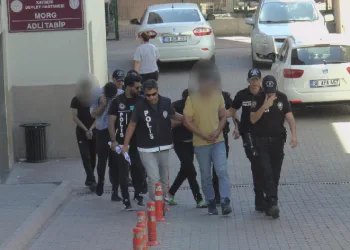 Zehir tacirleri adliyeye sevk edildi