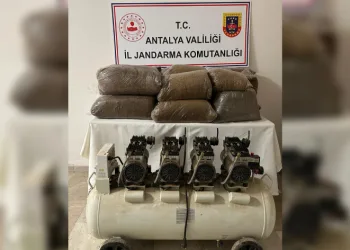 Konyaaltı’nda jandarmadan kaçak tütün operasyonu