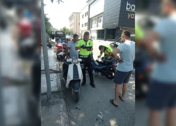 Plakasız motosikletler denetlendi