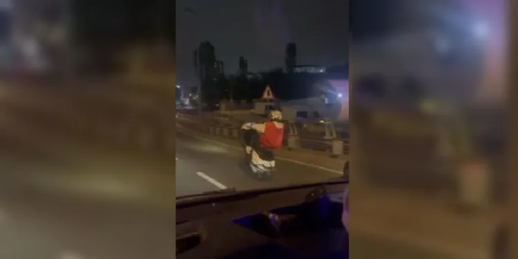 Motosikletli trafik magandaları kamerada