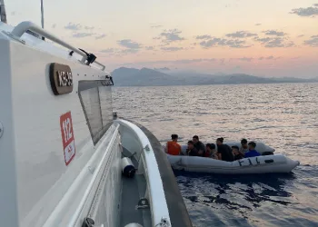 Bodrum’da 43 düzensiz göçmen kurtarıldı