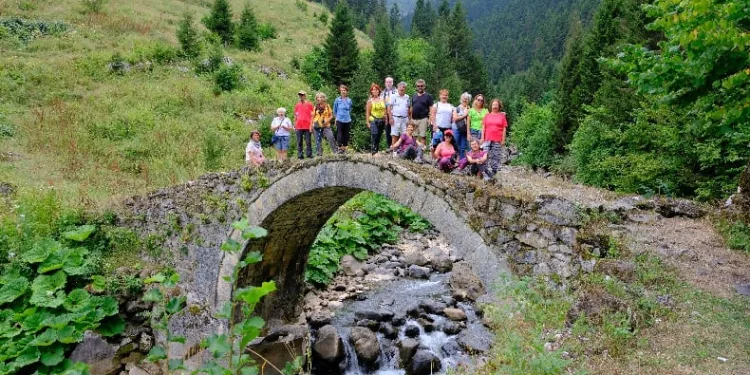 Gümüşhane, İzmirli doğaseverleri büyüledi