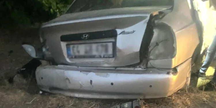 Otomobil baba oğula mezar oldu