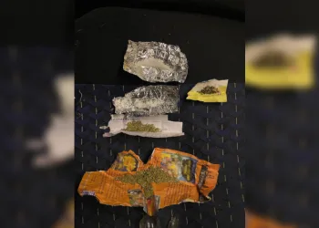 Uygulamada durdurulan araçtan uyuşturucu çıktı