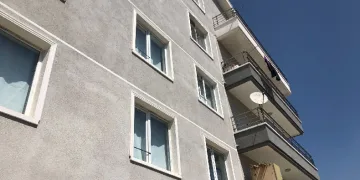 Pencereden düşen çocuk hayatını kaybetti