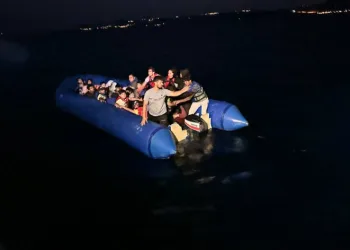 80 kaçak göçmen kurtarıldı