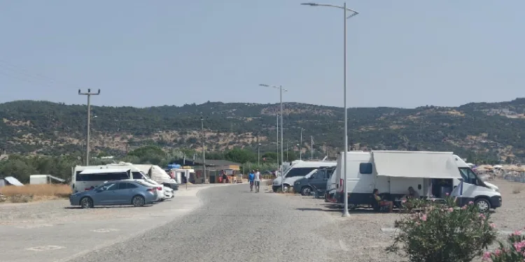 Assos’ta karavanlar tepkilere neden oldu