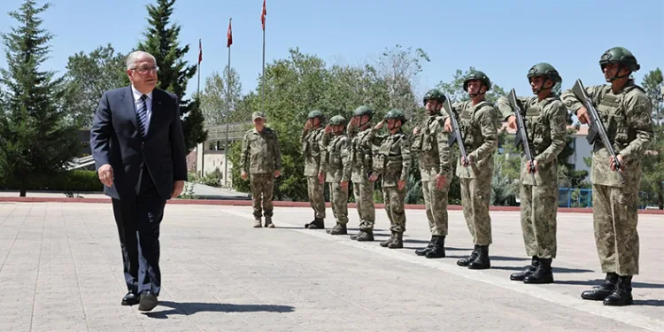 Bakan Güler Şırnak’ta incelemelerde bulundu