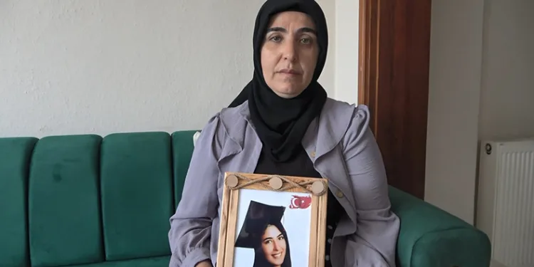 PKK’nın kaçırdığı kızını 10 yıldır hasretle bekliyor