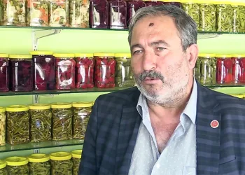 Tartıştığı genci silahla yaralayan muhtar tutuklandı