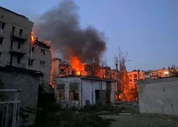 Rusya Donetsk’i füzeyle vurdu