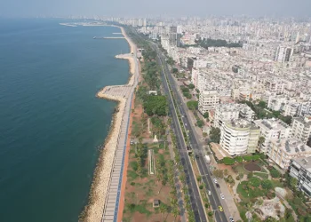 Sıcak hava evlere hapsetti