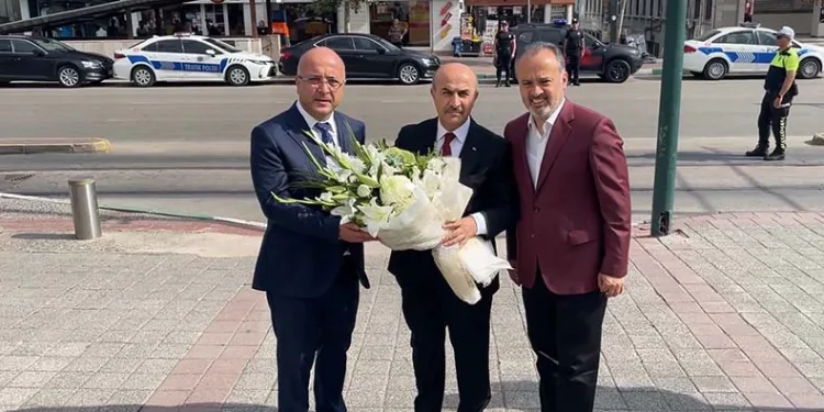Bursa Valisi Demirtaş törenle karşılandı