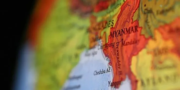 Myanmar’da toprak kayması