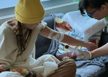 Bella Hadid tedavi sürecini paylaştı