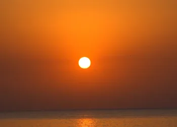 Van Gölü’nde hayranlık uyandıran gün doğumu