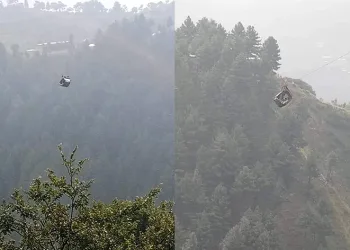 Pakistan’da teleferik asılı kaldı