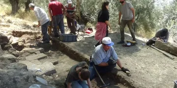 Toprak altından 1700 yıllık villa çıktı