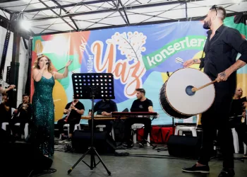 Nilüfer yaz konserleri ile renklendi