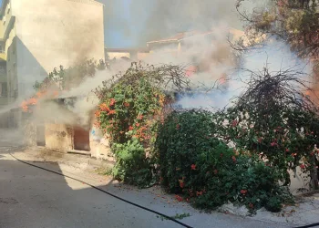 Bursa’da müstakil ev alevlere teslim oldu