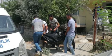 Otel çalışanı yatağında ölü bulundu