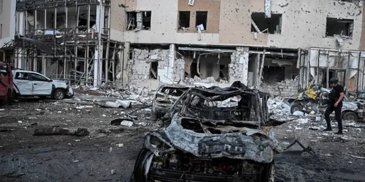 Rusya, Zaporijya’da oteli vurdu