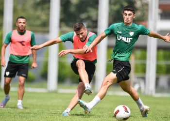 Bursaspor’da Karacabey Belediye Spor maçı hazırlıkları başladı