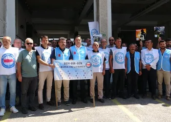 Yangında dövülen itfaiyeci için destek
