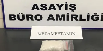 Durdurulan otomobilde uyuşturucu madde ele geçirildi