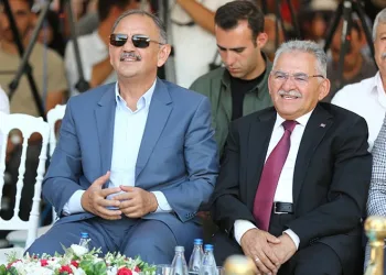 “Hizmetlerini maşallah konuşturuyor”