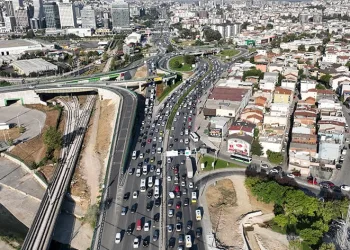 Bursa’da okulların ilk günü trafikte yoğunluk yaşanmadı