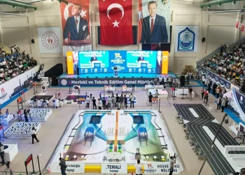 Yıldırım’da robotlar yarışıyor