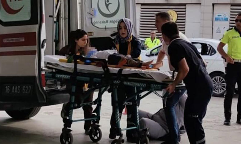 Bursa'da 3. kattan düşen çocuk ağır yaralandı