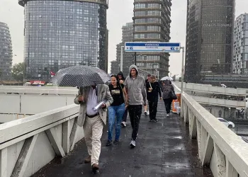 Bahçelievler’de sağanak yağış etkili oldu
