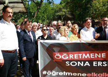 Öğretmene saldırı, geleceğe saldırıdır