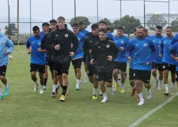 Menemen FK, çıkış arıyor