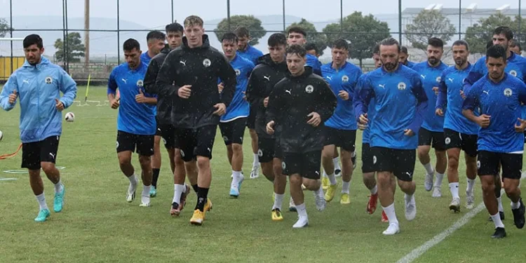 Menemen FK, çıkış arıyor