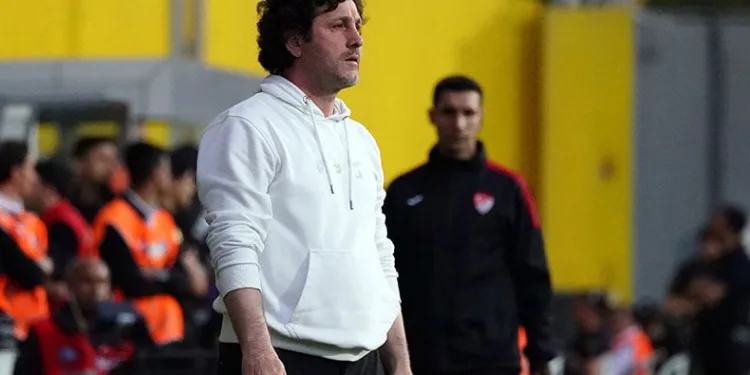 İstanbulspor’da Fatih Tekke dönemi sona erdi