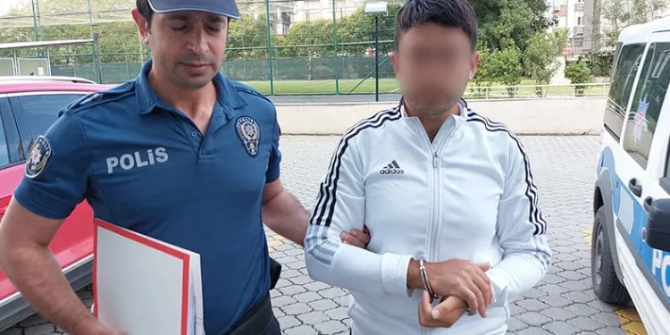 Mezarlıkta hırsızlık
